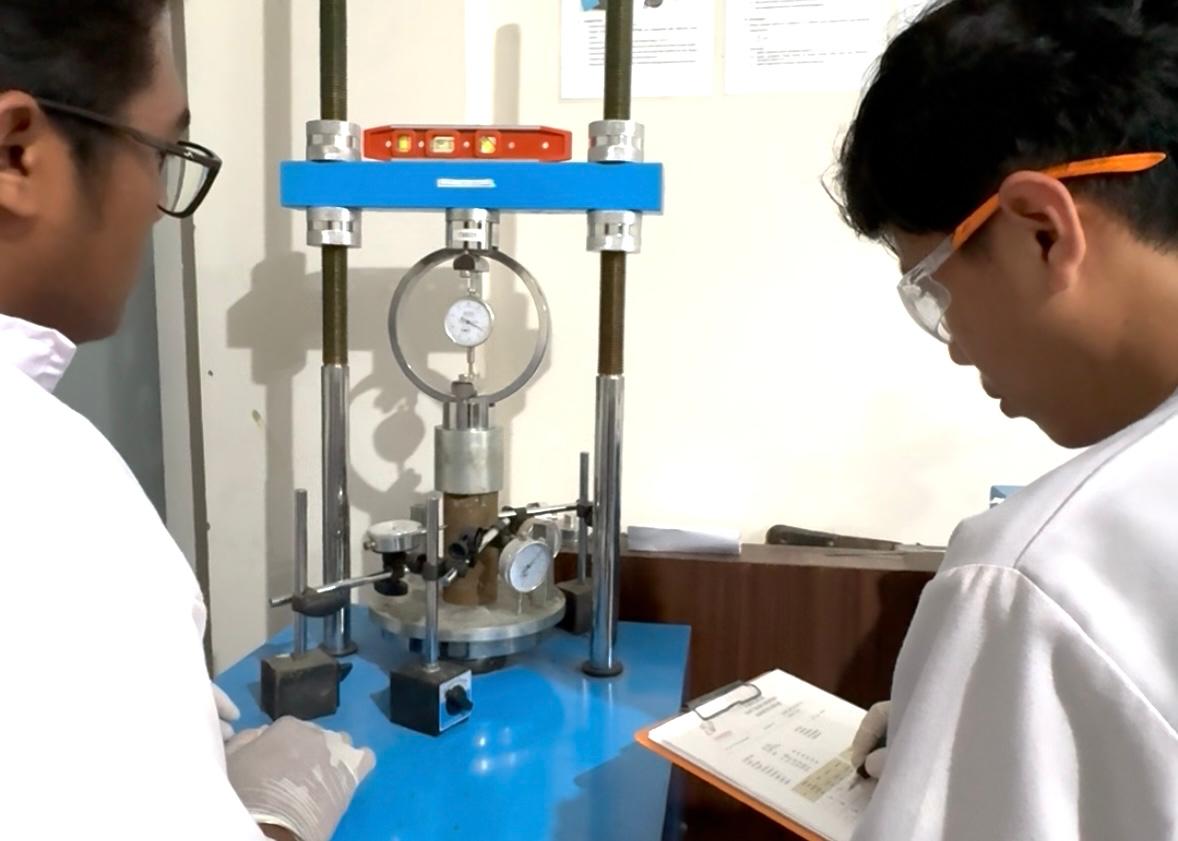 Dokumentasi Proyek Geoteknik